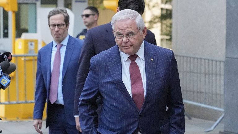 ABD Senatörü Bob Menendez rüşvet ve yolsuzluktan suçlu bulundu