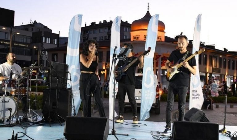 Kuvayı Milliye Caddesi trafiğe kapatılıp sanata açılıyor – Son Dakika Kültür-Sanat->Konser, Cumhuriyet’in Ege Haberleri