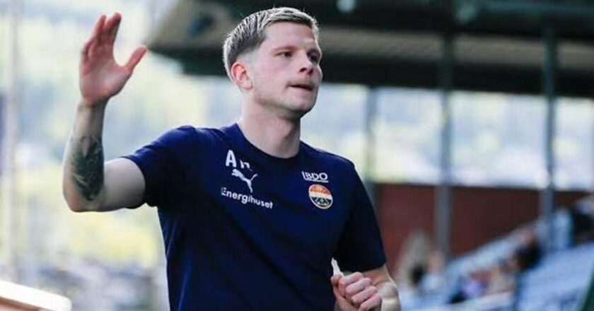 Samsunsportdan Sol Defer Transfer: Marc Bolan’ın yanındaki İzlanda Tomasson Logi’ye katılıyor