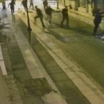 Elazığ’da sokak ortasında dövüldü